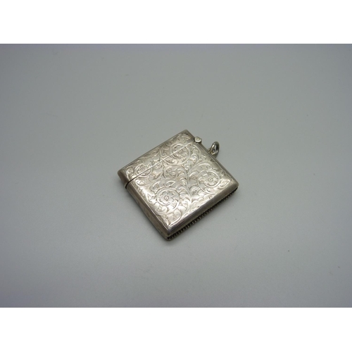 1074 - A silver vesta case, Birmingham 1907