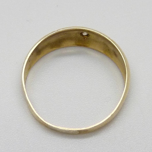 1099 - A Victorian 18ct gold and diamond ring, 2g, O