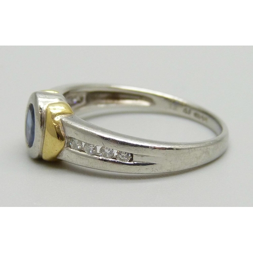 1101 - An 18ct gold and platinum, sapphire and diamond ring, 5.8g, Q