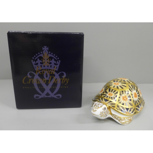 628 - A Royal Crown Derby Indian Star Tortoise with gold stopper, boxed