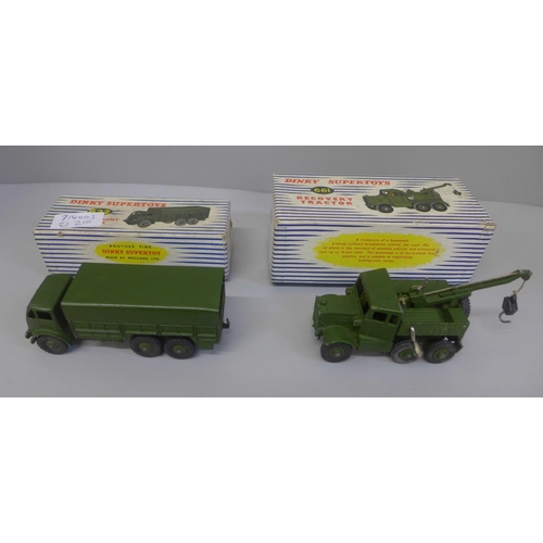 658 - Two Dinky Supertoys die-cast model vehicles, 622 10-ton Army Truck and 661 Recovery Tractor, both bo... 