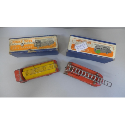 663 - Two Dinky Toys die-cast model vehicles, 591 AEC Tanker and 555 Fire Engine, both boxed