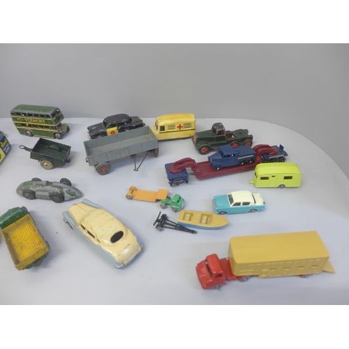 668 - A collection of vintage Dinky Toys die-cast model vehicles, (12), Matchbox Moko Lesney vehicles incl... 