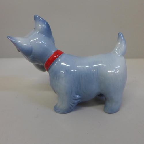 671 - A Wade blow up dog figure