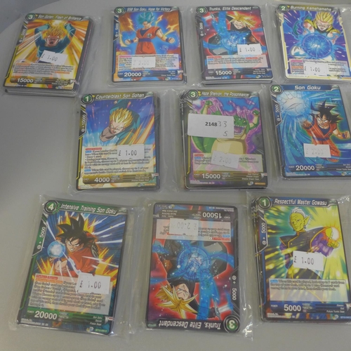 687 - Over 400 Dragonball Z trading cards