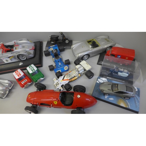 771 - Die-cast model vehicles including 1:18 scale