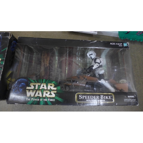 784 - Two Hasbro Star Wars The Power of The Force figures, Drewback and Sandtropper and Speeder Bike with ... 