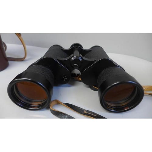 788 - A pair of Carl Zeiss Jena Jenoptem 10x50 binoculars, cased