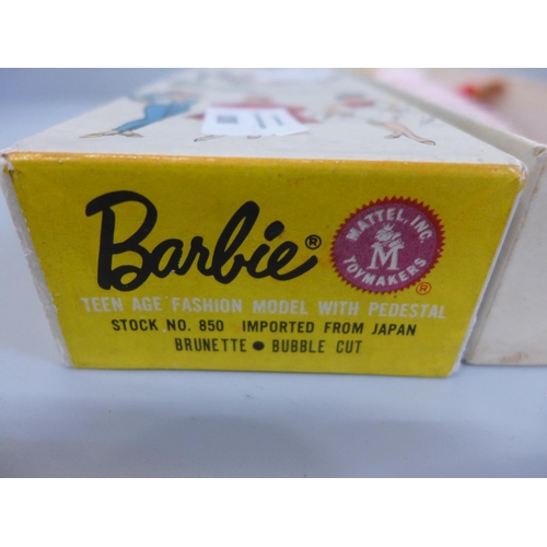 800 - Bubble Cut Barbie 1962, Japan, in the original box with 6th Doll Fashion Anthology Mandeville