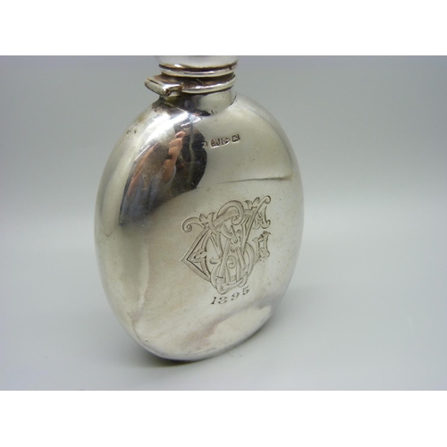 907 - A silver spirit flask, Chester 1894, 128g