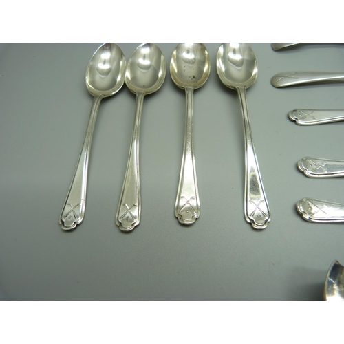 931 - A William IV silver caddy spoon, London 1830, twelve silver golf spoons and a plated caddy spoon, si... 