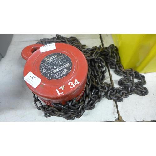 2028 - Fern Block and Tackle, 1 tonne limit