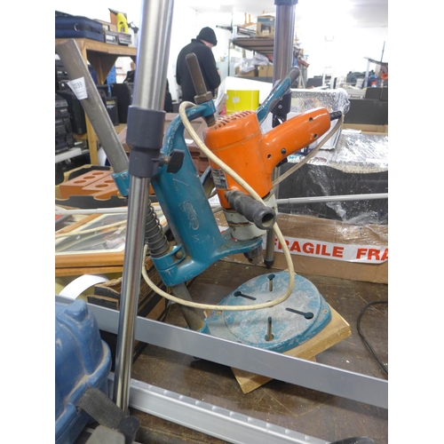 2039 - Black and Decker hammerdrill with bench drill press