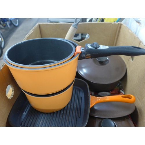 2058 - Approx. 8 cast iron pans, some Le Creuset, some Versa