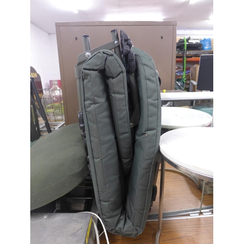 2324 - Total Fishing TF Gear folding fishing bed, unused