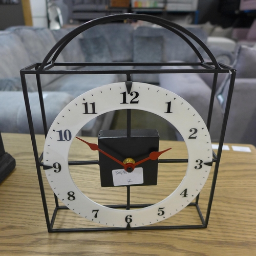 1333 - An Art Deco style carriage clock