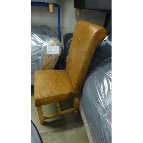 1371 - A Cerato rollback side chair