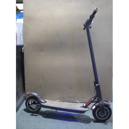 3004 - Reid Electric Scooter (No Charging Lead), Original RRP £389.99 + Vat     (266-430)  * This lot is su... 