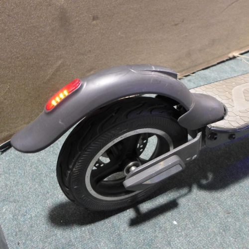 3004 - Reid Electric Scooter (No Charging Lead), Original RRP £389.99 + Vat     (266-430)  * This lot is su... 