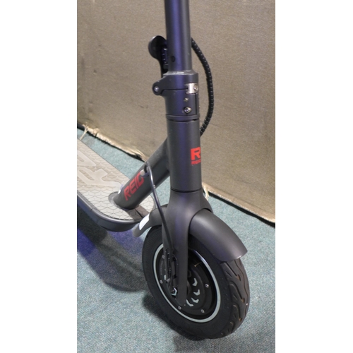 3004 - Reid Electric Scooter (No Charging Lead), Original RRP £389.99 + Vat     (266-430)  * This lot is su... 