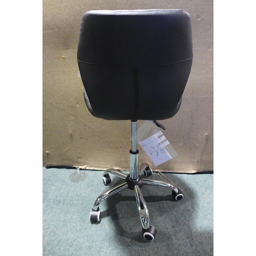 3017 - Vida swivel chair - original RRP £89