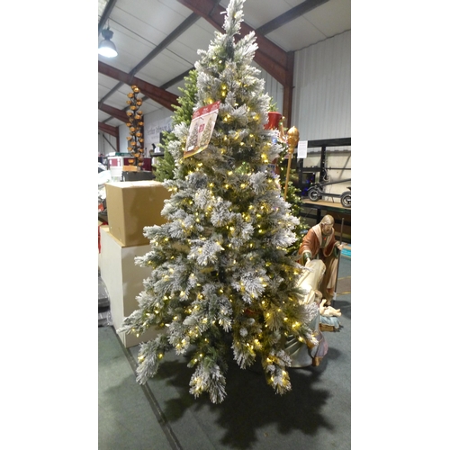 3026 - 7.5Ft Pre-Lit Flocked Tree, original RRP £224.99 + VAT    (263Z-19)   * This lot is subject to vat