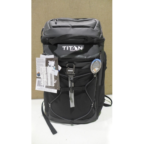 3041 - Titan 26 Can Backpack Cooler    (266-434)  * This lot is subject to vat