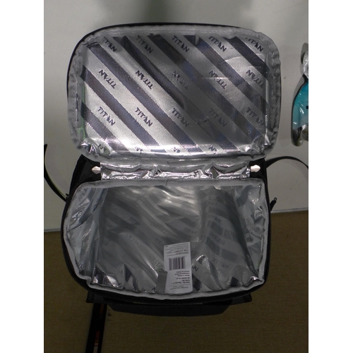 3041 - Titan 26 Can Backpack Cooler    (266-434)  * This lot is subject to vat