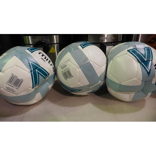 3194 - Three Mitre Footballs (Size:5) and 2x Wilson Basketballs     (266-443, 444, 445, 455)  * This lot is... 