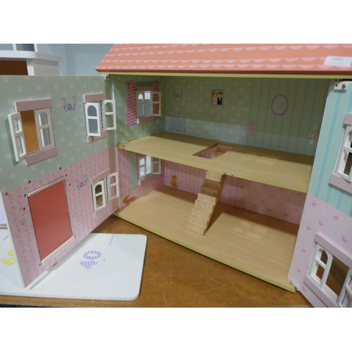 3263 - GLTC dolls house - original RRP £125