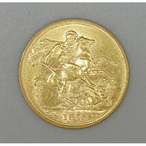 12 - A Victorian 1876 full sovereign