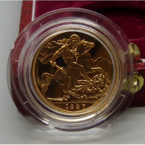 180 - A Royal Mint 1987 proof sovereign