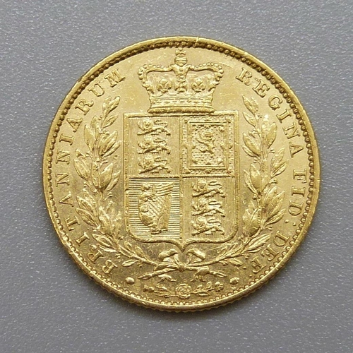 209 - A Victorian 1852 full sovereign