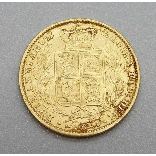 247 - A Victorian 1861 full sovereign