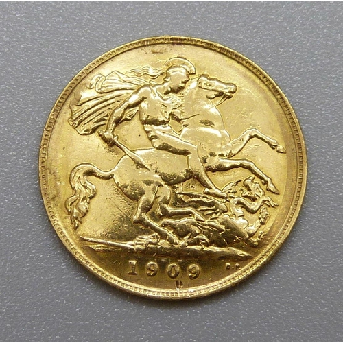 292 - An Edward VII 1909 half sovereign