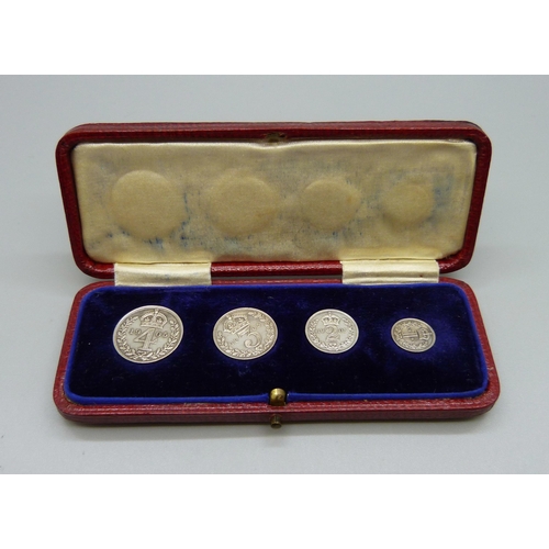 33 - An Edward VII 1905 Maundy money coin set