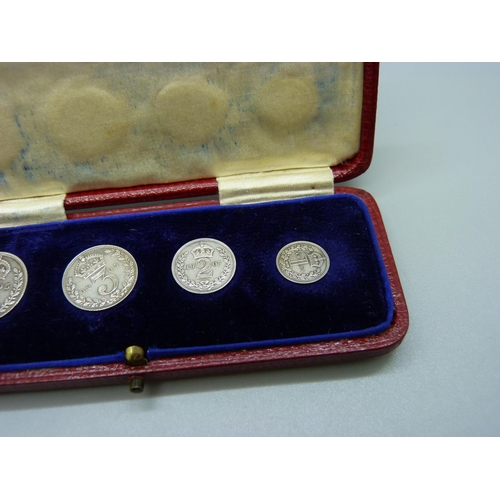 33 - An Edward VII 1905 Maundy money coin set