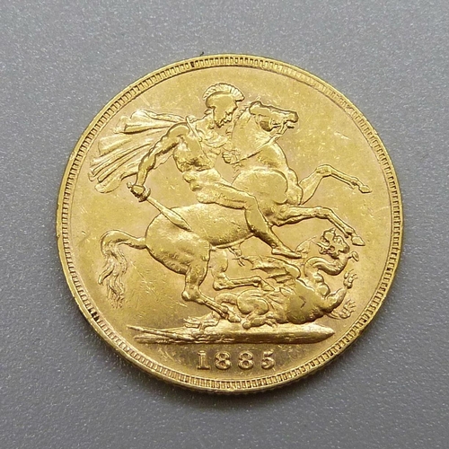 348 - A Victorian 1885 full sovereign