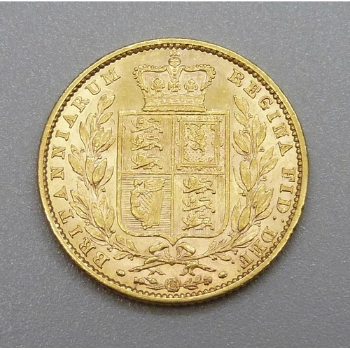 351 - A Victorian 1863 full sovereign