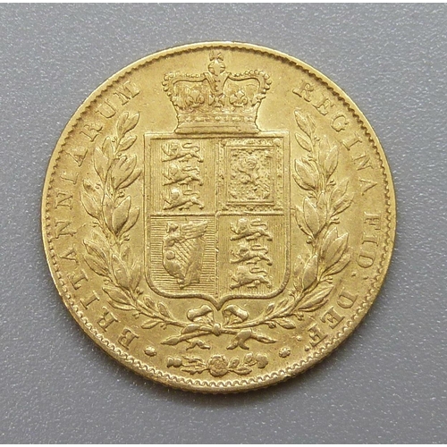 352 - A Victorian 1843 full sovereign