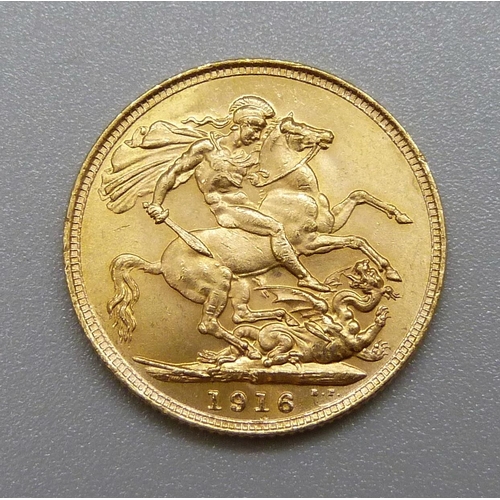 358 - A George V 1916 full sovereign, Sydney mint