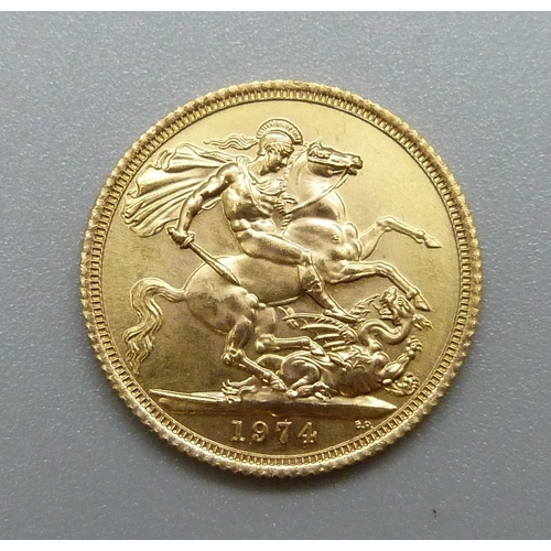 378 - A 1974 full sovereign