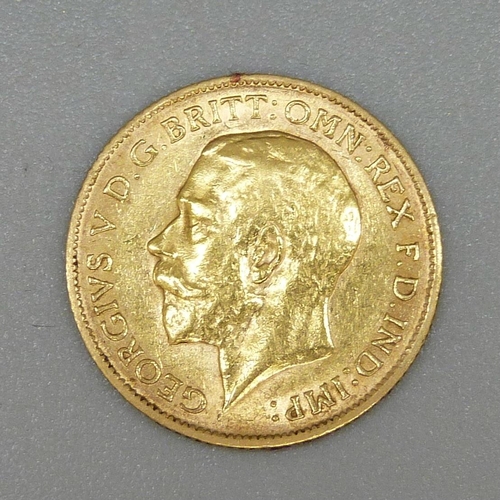 46 - A 1911 half sovereign