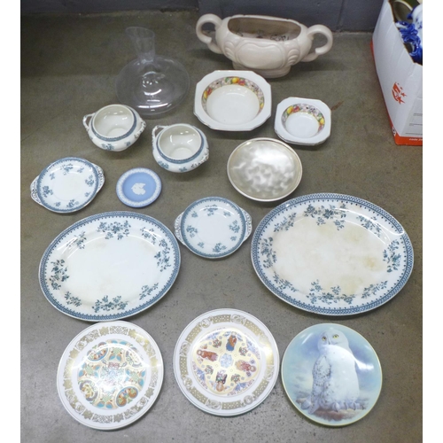 1205 - A Govancraft centrepiece, dinnerware, two Spode plates, The Snowy Owl plate, a Jasperware dish, a pa... 