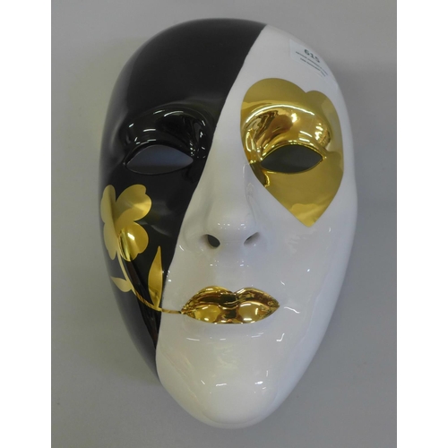 615 - A Bauze masquerade mask, with 24ct gold detail, by the Lladro family