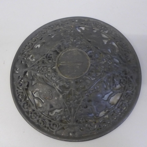 632 - A Coalbrookdale style Buderus cast iron pierced plate, 20cm