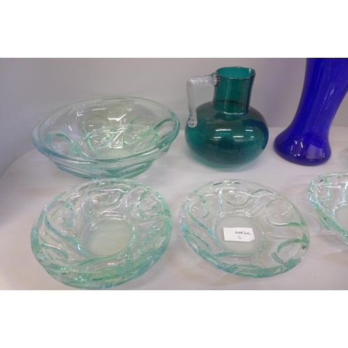 714 - A Bristol blue vase and other assorted glassware