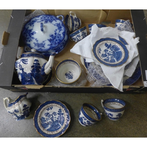 734 - A Booths Real Old Willow pattern blue and white china tea set and a flow blue tureen