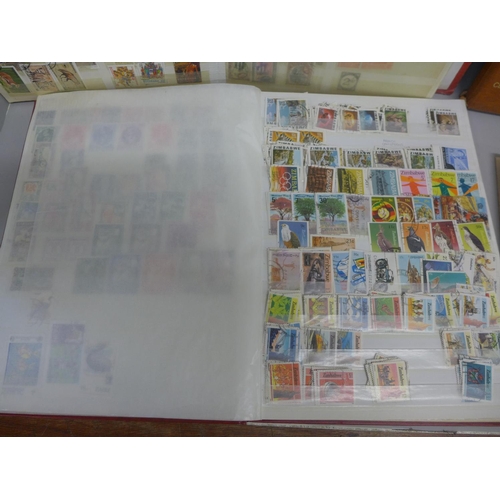 771 - Five albums of world stamps