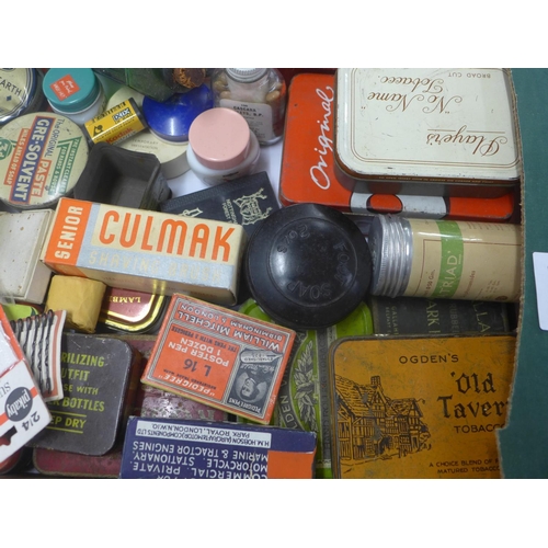 815 - A collection of vintage tins and advertising items